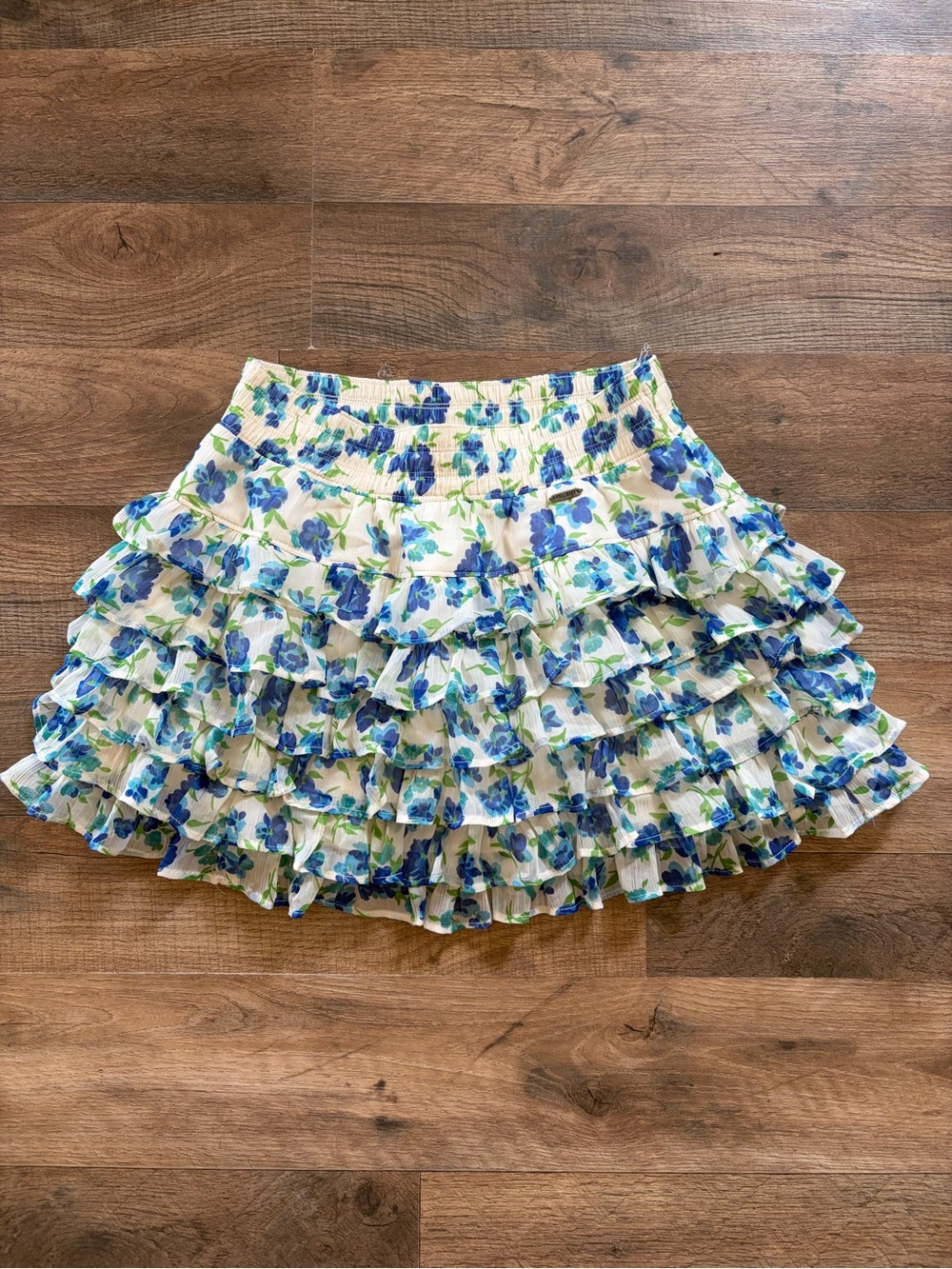 Hollister Cream Skater Skirt with Blue Floral Ruffles XS